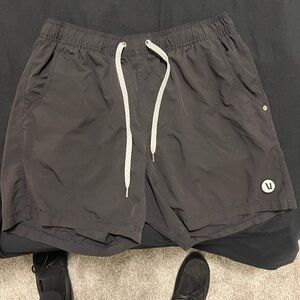 Vuori Kore Short - 5 inch